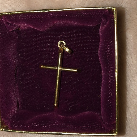 Simple cross - Picture 1 of 3